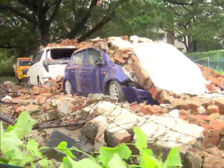 A wall collapsed in T Nagar area of Chennai causing serious damage to cars that were parked near it.  (Source: ANI)
