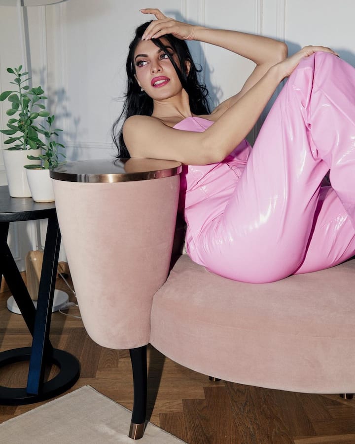 జాక్వెలిన్ ఫెర్నాండేజ్ బాలీవుడ్ కు చెందిన నటి.Photo Credit@Jacqueline Fernandez/Instagram