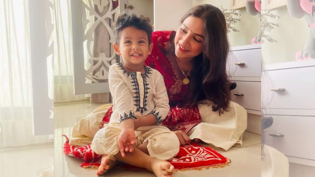 Subhashree Gamguly: শীত পড়তেই ছেলেকে সঙ্গে নিয়ে কোথায় চললেন শুভশ্রী? দেখুন ভিডিও tollywood actress subhashree ganguly going to zoo with her son yuvaan, know in details Subhashree Gamguly: শীত পড়তেই ছেলেকে সঙ্গে নিয়ে কোথায় চললেন শুভশ্রী? দেখুন ভিডিও