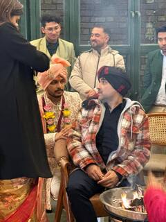 Paritosh Tripathi Wedding Pics: पिंक लहंगे में बेहद खूबसूरत लगीं ‘मामा जी’ की दुल्हनिया, देखें परितोष की अनसीन वेडिंग फोटोज