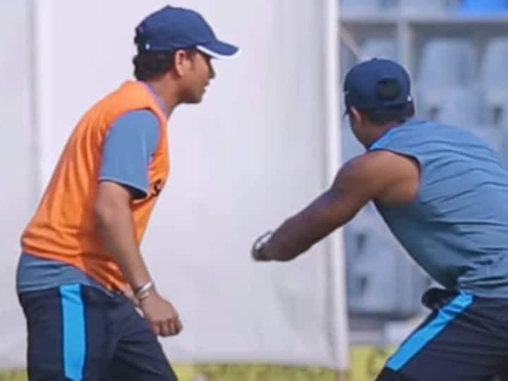Sachin Tendulkar Shows Off His Soccer Skills in this Viral Video Viral Video: क्रिकेट ही नहीं बल्कि फुटबॉल में भी मास्टर हैं सचिन तेंदुलकर, दिखाई गज़ब की कला, देखें वीडियो