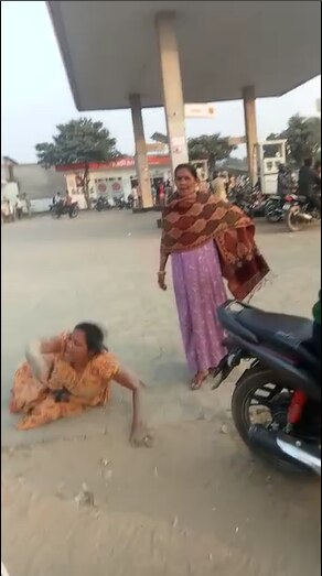 Fatehpur News: फतेहपुर में पेट्रोल पंप पर गेंद जाने से भड़का मालिक, तीन बच्चों की बेरहमी से पीटाई, मां ने दर्ज कराया केस