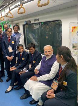 PM ਮੋਦੀ ਨੇ ਨਾਗਪੁਰ ਮੈਟਰੋ ਦੀ ਸਵਾਰੀ ਦਾ ਆਨੰਦ ਮਾਣਿਆ