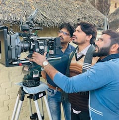 Bhojpuri News: शोबिज की चकाचौंध में प्रवेश लाल यादव ने छोड़ी थी सेना की नौकरी, जानिए कैसा चल रहा उनका फिल्मी सफर