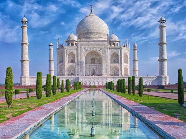 priceless gems missing from tajmahal shocking information in rti Taj Mahal: தாஜ்மஹாலில் தொடரும் திருட்டு சம்பவங்கள்.. மறைக்க கோடிகளில் செலவு