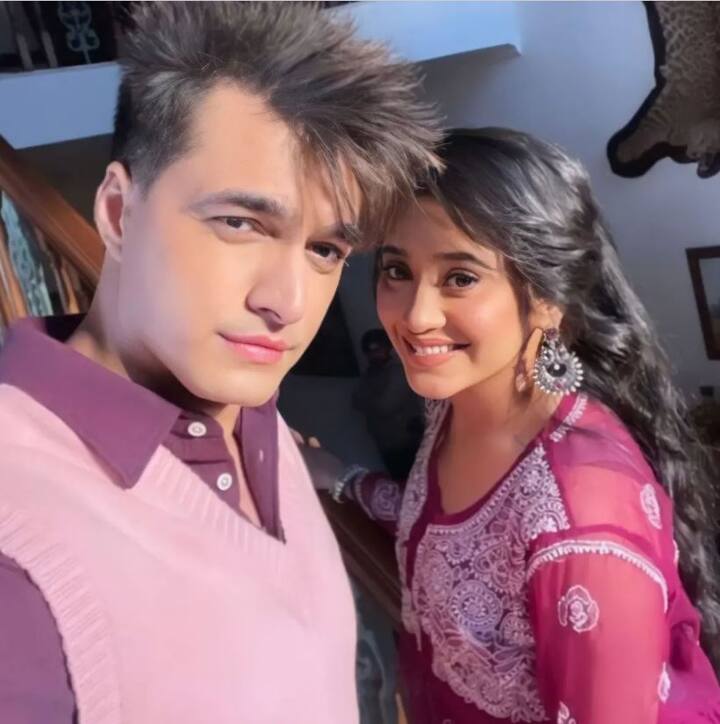 रणदीप राय से पहले शिवांगी जोशी का नाम ‘ये रिश्ता क्या कहलाता है’ के को-स्टार मोहसिन खान (Mohsin Khan) के साथ भी जुड़ चुका है.