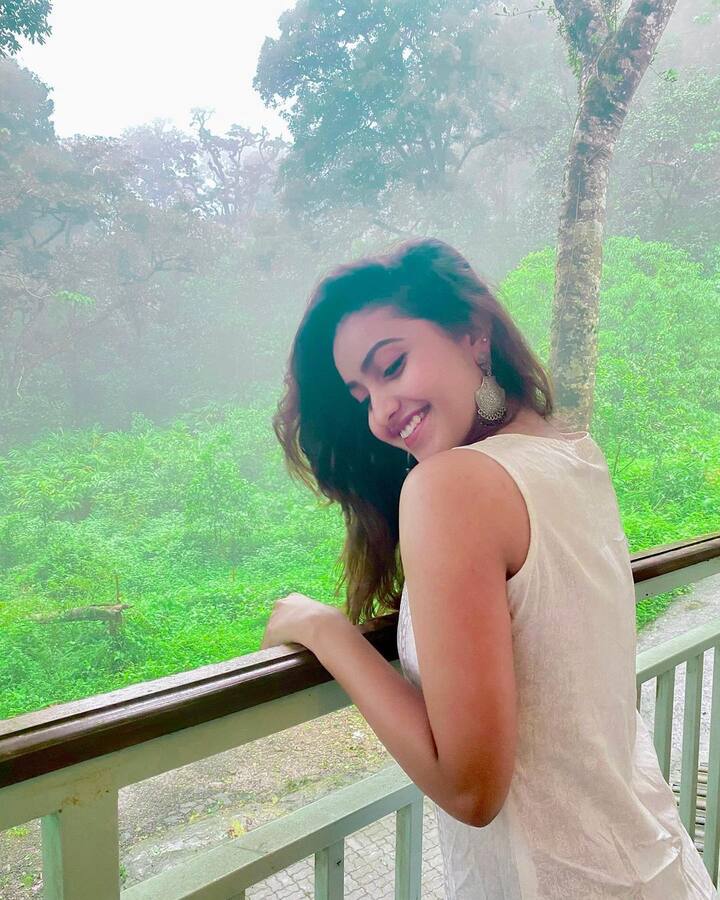 దీపికా పిల్లి విజయవాడకు చెందిన అమ్మాయి.Photo Credit@Deepika Pilli/instagram