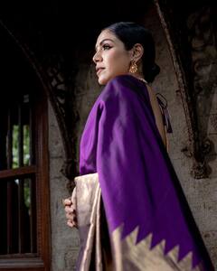 PHOTO: श्रिया पिळगावकरच्या मनमोहक अदा; चाहते झाले फिदा!