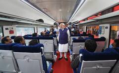 Nagpur Metro : पंतप्रधान नरेंद्र मोदींचा 'वंदे भारत एक्सप्रेस'ला हिरवा झेंडा; स्वत: तिकीट काढून मेट्रोने केला प्रवास