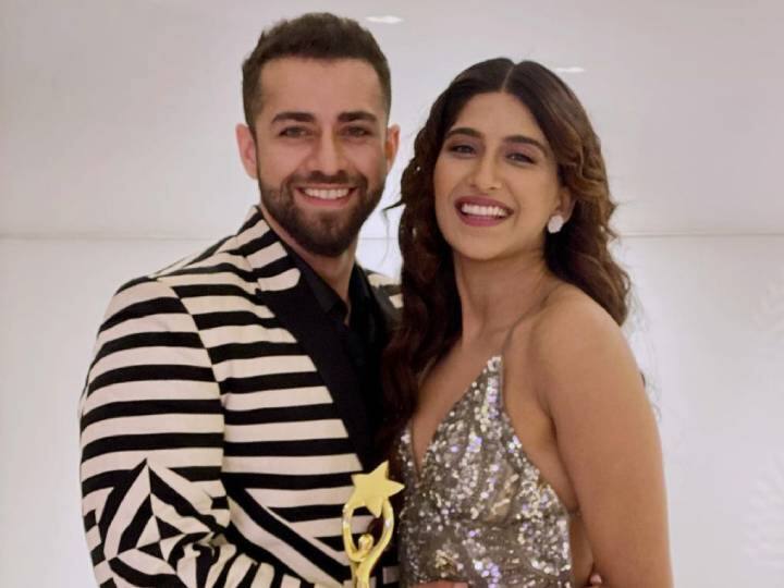 Nimrit Kaur Birthday: निमृत के बर्थडे पर रूमर्ड BF माहिर पांधी ने शेयर किया प्यार भरा वीडियो, नोट में लिखा- कहने को बहुत कुछ है लेकिन... Bigg Boss 16 Contestant Nimrit Kaur Ahluwalia Rumoured Boyfriend Mahir Pandhi Shared Video With Lovely Note Nimrit Kaur Birthday: निमृत के बर्थडे पर रूमर्ड BF माहिर पांधी ने शेयर किया प्यार भरा वीडियो, नोट में लिखा- कहने को बहुत कुछ है लेकिन...