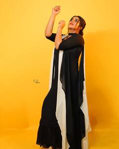 Shamna Khasim:  బ్లాక్ డ్రెస్‌లో బొద్దుగుమ్మ పూర్ణ