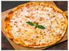 Margherita Pizza Recipe: मार्गेरिटा पिज्जा बन रहा है लोगों की पहली पसंद, जानिए इसे घर पर कैसे बना सकते हैं?