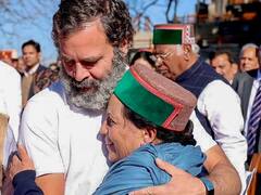 IN Pics: हिमाचल प्रदेश के CM की रेस से बाहर हुई प्रतिभा सिंह को मिला राहुल गांधी का सहारा, देखिए शपथ ग्रहण की शानदार फोटो