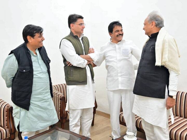 Trending News: Ashok Gehlot and Sachin Pilot flew together for Shimla, Congress said – are united