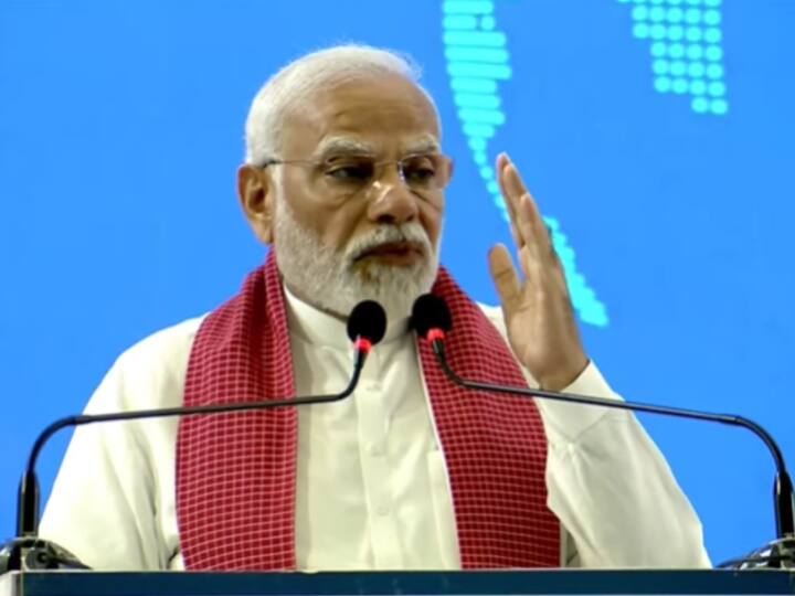 PM Narendra Modi inaugurates All India Institute of Ayurveda in Goa ‘आयुर्वेद सिर्फ इलाज के लिए नहीं...’ गोवा में नेशनल आयुष इंस्टीट्यूशन्स के उद्घाटन पर पीएम मोदी