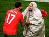 FIFA WORLDCUP 2022: போர்ச்சுக்கலை வீட்டுக்கு அனுப்பிய மொராக்கோ வீரர்..! மைதானத்திலே தாயுடன் நடனமாடி கொண்டாட்டம்..!