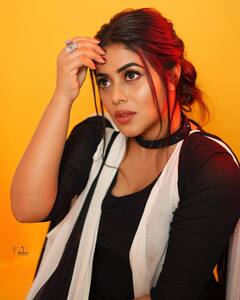 Poorna : நாயகி பூர்ணாவின் ரீசெண்ட் கலக்கல் க்ளிக்ஸ்..!