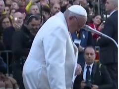 Viral: युद्धग्रस्त यूक्रेन के बारे में बोलते हुए फूट-फूट कर रो पड़े पोप फ्रांसिस, यहां देखिए पूरा वीडियो