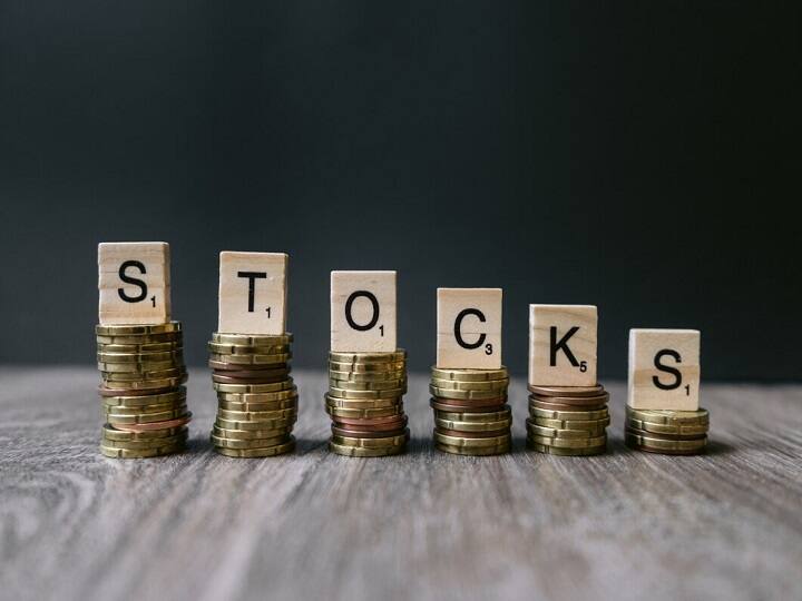 Multibagger Stock Radico Khaitan Limited Shares turns 1 lakh rupees to 10.42 crore rupees in 20 years Multibagger Stock: शराब बनाने वाली कंपनी ने अपने निवेशकों को बना दिया मालामाल! 20 साल में 1 लाख बना 1.42 करोड़