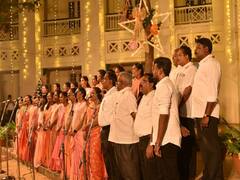 கிறிஸ்துமஸ் கொண்டாட்டம் கேரல் பாடல் குழுவின் சிறப்பு ஆல்பம் !