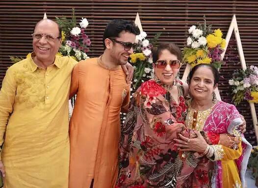 બોલિવૂડના પ્રખ્યાત ફિલ્મમેકર ગુનીત મોંગા આ દિવસોમાં પોતાના લગ્નને લઈને ચર્ચાનો વિષય બની ગયા છે. ગુનીત મોંગા તેના મંગેતર સની કપૂર સાથે 12 ડિસેમ્બરે લગ્નના બંધનમાં બંધાવા જઈ રહી છે.