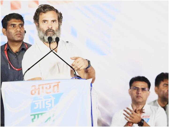 Bharat Jodo Yatra Rahul Gandhi addressed rally in sawai madhopur, Rajasthan पायलट-गहलोत की मौजूदगी में राहुल गांधी बोले- 'राजस्थान के नेताओं को दो-तीन चीजें बोली हैं, वो आपको नहीं बताऊंगा लेकिन...'