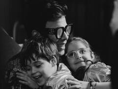 करण जौहर के बच्चे हैं फैशनेबल, वीडियो में देखें यश और रूही जौहर का ये क्यूट अंदाज