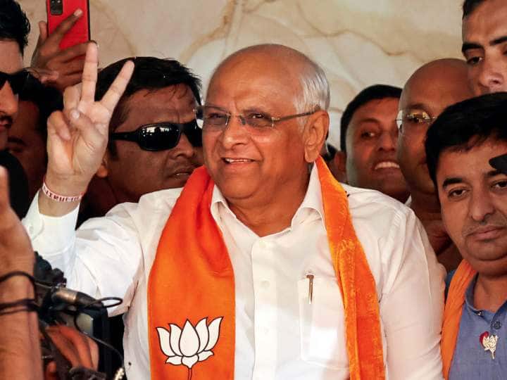 Bhupendra Net Worth: कितनी है भूपेंद्र पटेल की कुल संपत्ति, कितनी मिलती है गुजरात CM को सैलरी, यहां जानिए Bhupendra Patel Net Worth total property of Gujarat cm Bhupendra Net Worth: कितनी है भूपेंद्र पटेल की कुल संपत्ति, कितनी मिलती है गुजरात CM को सैलरी, यहां जानिए