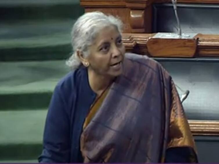 nirmala sitharaman on mahua moitra machis remark pappu parliament session Nirmala Sitharaman: கொளுத்திப்போடுவது நீங்கதான்.. எங்க வேலையே வேற.. மேற்கு வங்கத்தில் பப்பு.. நிர்மலா சீதாராமன் காட்டம்