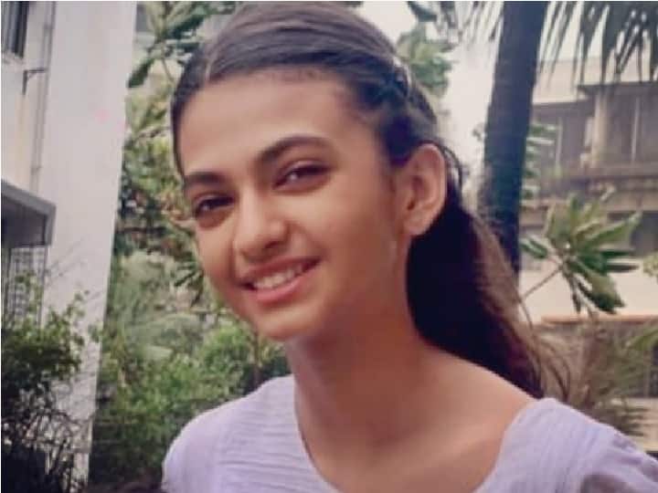 काफी क्यूट हैं नवाजुद्दीन सिद्दीकी की बेटी शोरा, पहली बार कैमरे के सामने आईं नजर Nawazuddin Siddiqui daughter Shora Siddiqui seen for the first time काफी क्यूट हैं नवाजुद्दीन सिद्दीकी की बेटी शोरा, पहली बार कैमरे के सामने आईं नजर