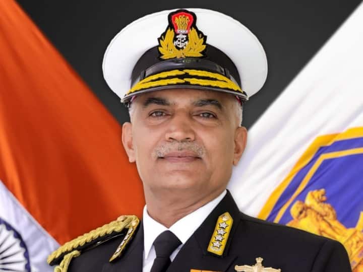 Indian Navy Chief R Harikumar is  going on Srilanka Tour on 13 dec to 16 Dec to meet military commanders ANN Indian Navy Chief Tour: चीन के स्पाई-शिप को लेकर एक्शन के मूड में भारत, नौसेना प्रमुख के श्रीलंका दौरे पर होगी बात