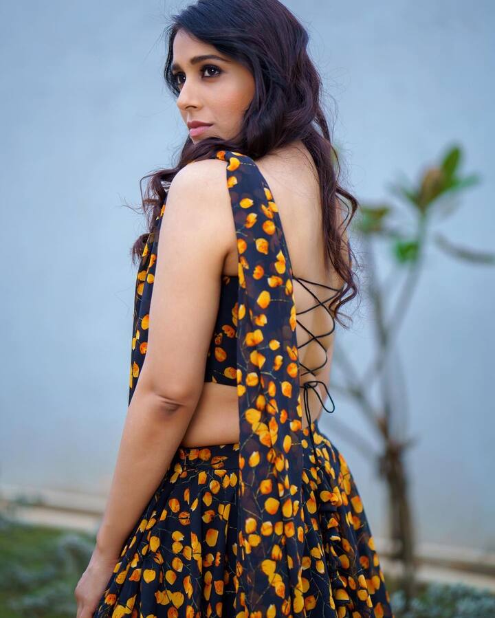 తర్వాత వెండితెర పై హీరోయిన్ గా అవకశాలు.Photo Credit@Rashmi Gautam/Instagram