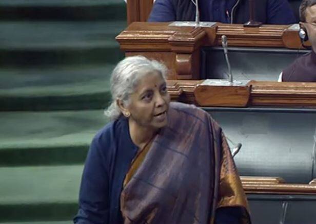 Nirmala Sitharaman Attacks Opposition said some people in Parliament are jealous of Indias increasing economy Nirmala Sitharaman  Attacks Opposition : भारताची वाढती अर्थव्यवस्था काहींच्या पचनी पडत नाही, निर्मला सीतारमण यांचा विरोधकांवर हल्लाबोल