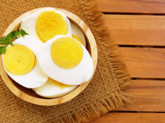 Not Only For Health Boiled Egg Also Gives Amazing Benefits To Skin And Hair  | सिर्फ सेहत के लिए ही नहीं बल्कि स्किन और बालों को भी फायदा पहुंचाता है  उबला हुआ