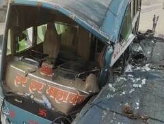 Bihar Bus Accident : ਨਵਾਦਾ 'ਚ ਧਨਬਾਦ ਜਾ ਰਹੀ ਬੱਸ ਅਤੇ ਟਰਾਲੇ ਵਿਚਾਲੇ ਜ਼ਬਰਦਸਤ ਟੱਕਰ, 15 ਲੋਕ ਜ਼ਖਮੀ, 5 ਦੀ ਹਾਲਤ ਗੰਭੀਰ