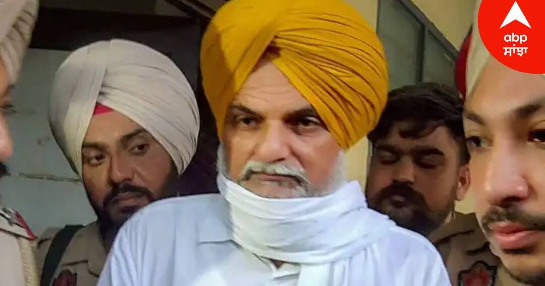 Sidhu moose wala: ਸਿੱਧੂ ਮੂਸੇਵਾਲਾ ਦੇ ਪਿਤਾ ਨੇ ਸਿਆਸਤ 'ਚ ਆਉਣ ਦੇ ਦਿੱਤੇ ਸੰਕੇਤ, ਕਿਹਾ-ਇਨਸਾਫ਼ ਲਈ ਜੇ... siddhu moosewala murder case father balkour singh hints to joining politics Sidhu moose wala: ਸਿੱਧੂ ਮੂਸੇਵਾਲਾ ਦੇ ਪਿਤਾ ਨੇ ਸਿਆਸਤ 'ਚ ਆਉਣ ਦੇ ਦਿੱਤੇ ਸੰਕੇਤ, ਕਿਹਾ-ਇਨਸਾਫ਼ ਲਈ ਜੇ...