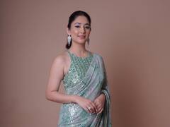 PHOTO: दिशा परमारने साडीतही जोडला बोल्डनेसचा टच; पाहा तिची किलर स्टाईल!