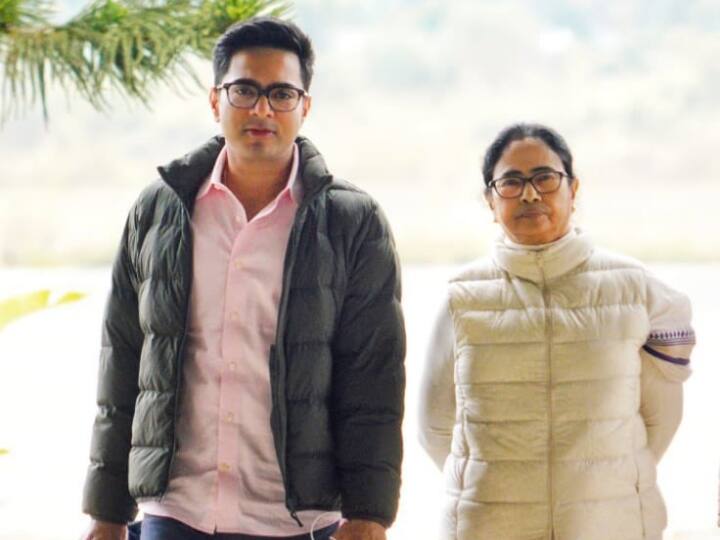 Mamata Banerjee Meghalaya Visit: मिशन मेघालय पर सीएम ममता बनर्जी, TMC कार्यकर्ताओं के साथ करेंगी बैठक West Bengal CM Mamata Banerjee going to visit Meghalaya on Monday For TMC Programme Mamata Banerjee Meghalaya Visit: मिशन मेघालय पर सीएम ममता बनर्जी, TMC कार्यकर्ताओं के साथ करेंगी बैठक