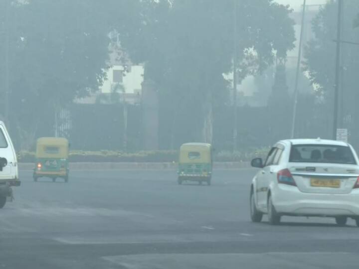Delhi NCR Weather and Pollution Updates Cold and Air Pollution Decreased in Delhi Noida Gurugram Temperature Increased Delhi-NCR Weather and Pollution Update: दिल्ली में ठंड और वायु प्रदूषण से राहत, पारा चढ़ा और घटा AQI, जानें- मौसम का पूरा हाल