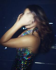 Bhumi Pednekar : नाईट पार्टी के लिए सेक्विन गाउन है एकदम परफेक्ट, एक्ट्रेस का लुक ड्रेसउप होने में करेगा मदद