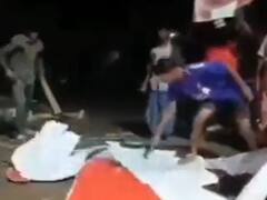 Ronaldo: புண் படுத்திட்டே இருக்கீங்களேடா..! ரொனால்டோ பேனரை அடித்து நொறுக்கிய ரசிகர்கள்..! வீடியோ வைரல்