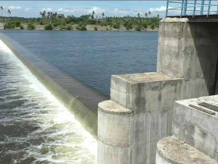amaravathi dam water flow increased TN மழையால் பெரிய ஆண்டாங்கோவில் தடுப்பணைக்கு  நீர்வரத்து அதிகரிப்பு