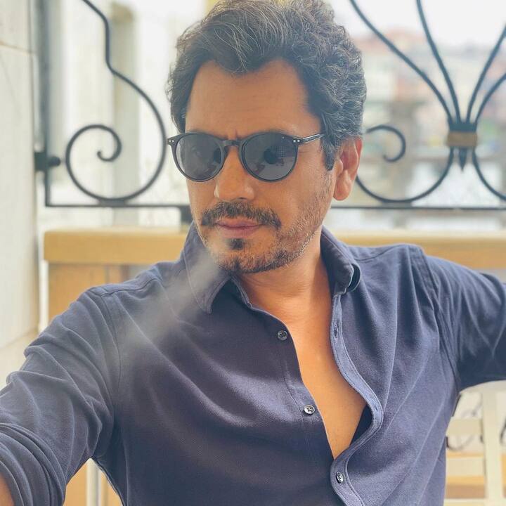 हर कोई अपने सपनों के घर को एक नाम देना चाहता है. जैसे शाहरुख के घर का नाम मन्नत है तो बिग बी के घर का नाम प्रतीक्षा है वैसे ही नवाजुद्दीन ने अपने घर का नाम अपने पिता के नाम पर 'नवाब' रखा है.