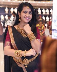 చీరలో వావ్ అనిపిస్తున్న లాస్య!