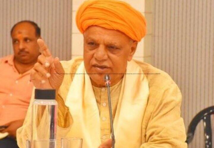 Ballia BJP MP Virendra Singh Mast said Get bhajan-kirtan done from MP lad fund Ballia News: बीजेपी सांसद वीरेंद्र सिंह मस्त बोले- 'एमपी लैड के फंड से कराओ भजन-कीर्तन', अधिकारियों को दिए निर्देश