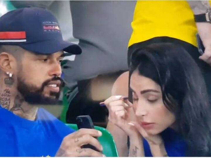 FIFA World Cup Couple Viral Video : कतर विश्वकप की इस वायरल वीडियो को देख आप भी कहेंगे- मोहब्बत बड़े काम की चीज है