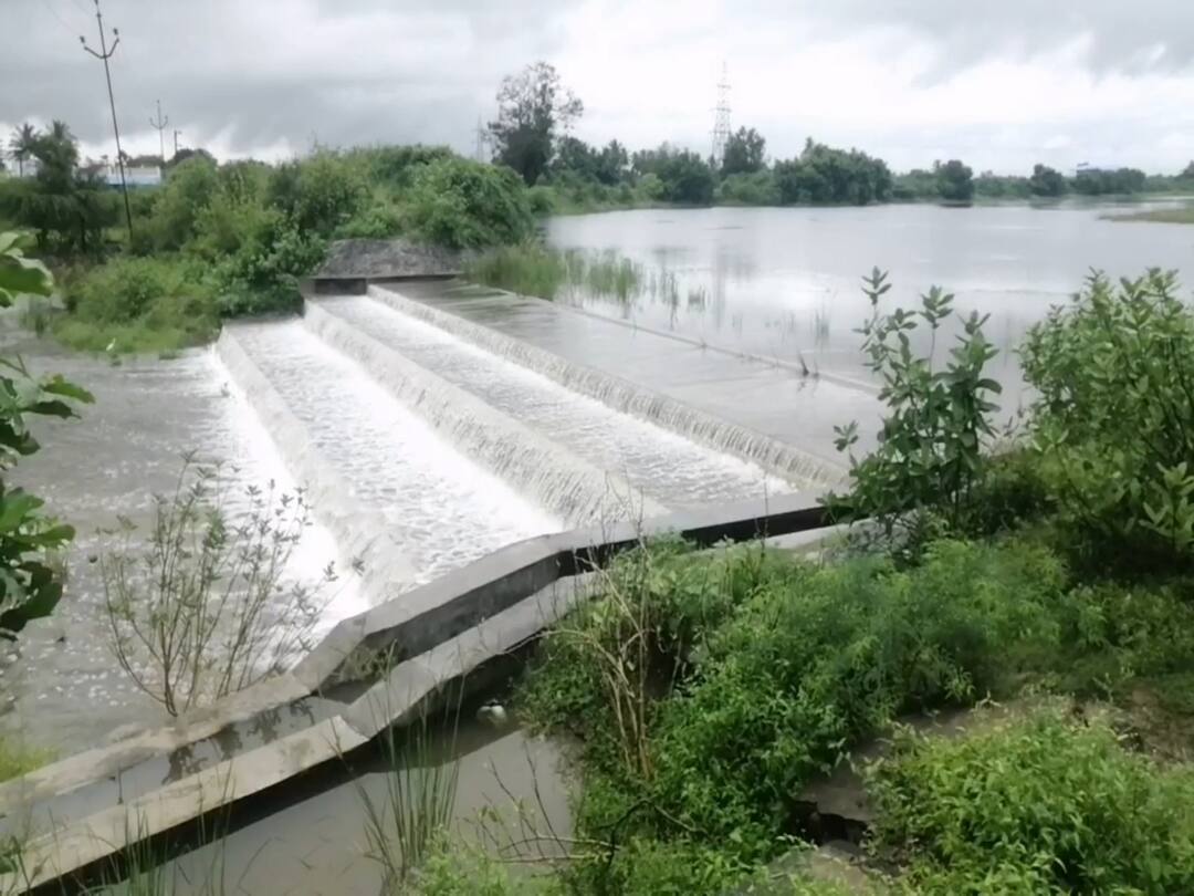 Kanchipuram Lakes:  அடித்து வெளுக்கும் மழை..! ஒரே இரவில் 201 ஏரிகள்..! காஞ்சிபுரம், செங்கல்பட்டு நிலவரம்..!