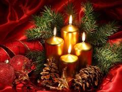 Christmas 2022: क्रिसमस पर रंग बिरंगी मोमबत्तियां लाती हैं खुशियां, हर रंग की कैंडल का है खास महत्व, जानें