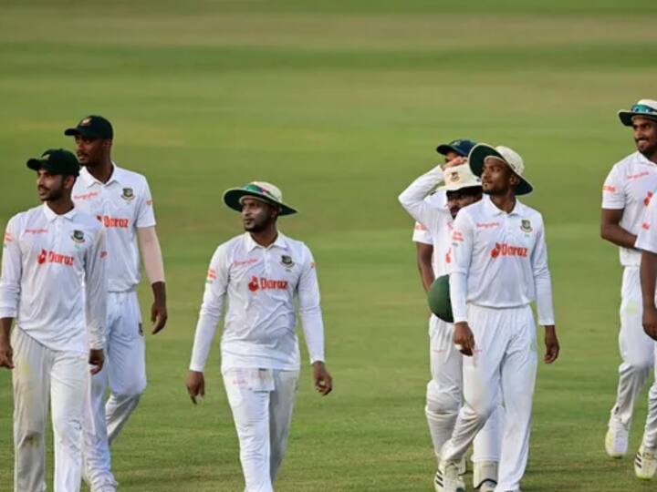 Big blow for team bangladesh shakib al hasan taken to hospital due to injury before india vs Bangladesh Test IND vs BAN : भारताविरुद्ध कसोटी मालिकेपूर्वी बांगलादेशच्या अडचणीत वाढ, हुकूमाचा एक्काच होऊ शकतो मालिकेबाहेर