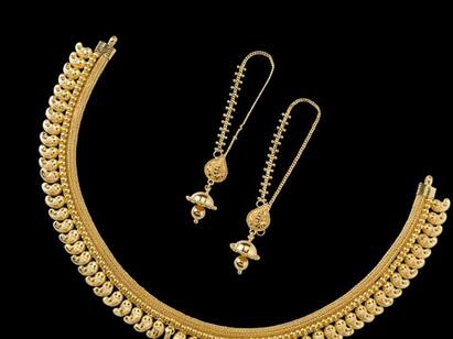 Gold Silver Price Today December 13 gold silver price hike in Chennai Gold, Silver Price Today : ஹேப்பி நியூஸ் மக்களே.. இன்றும் குறைந்த தங்கம் விலை இன்றைய நிலவரம் இதுதான்! தெரிஞ்சுக்கோங்க!
